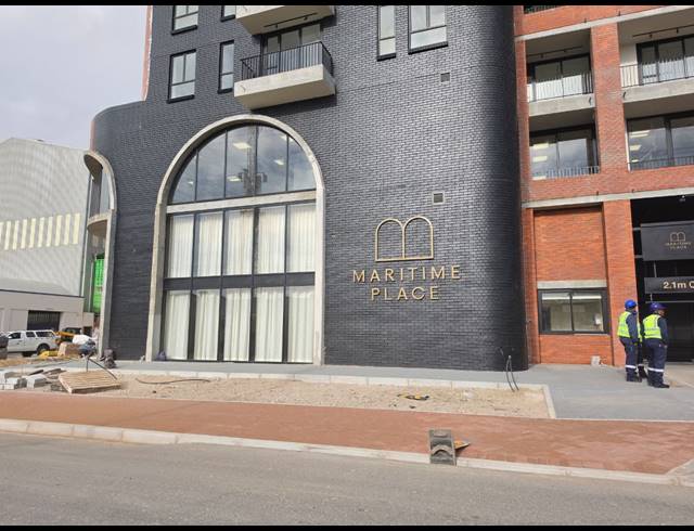 187M² OFFICE TO LET IN PAARDEN EILAND